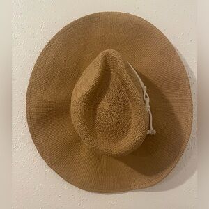 Target Universal Thread Wide Hat
